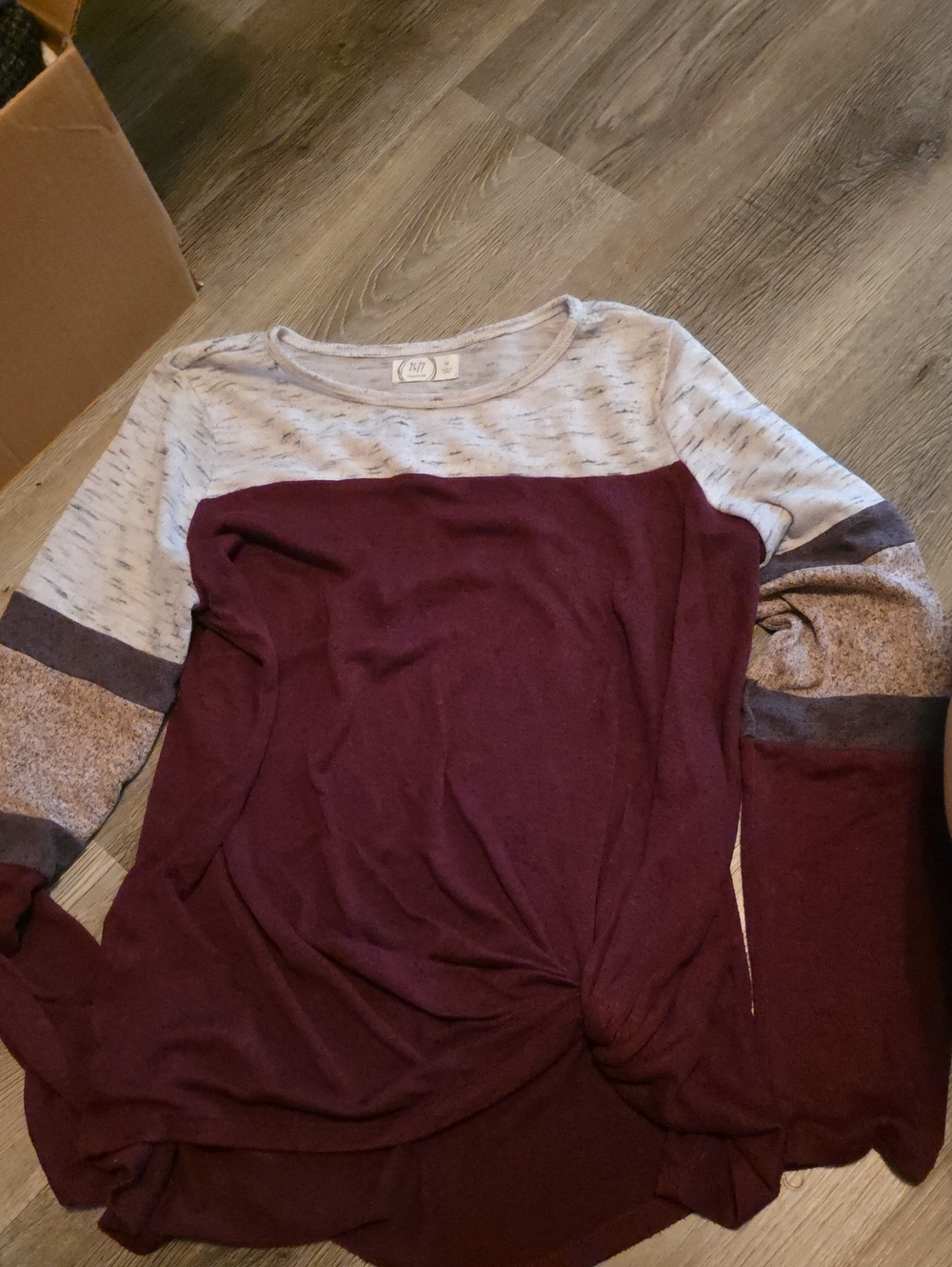 Colorblock Knot Front Sweater - Burgundy & Heather Gray